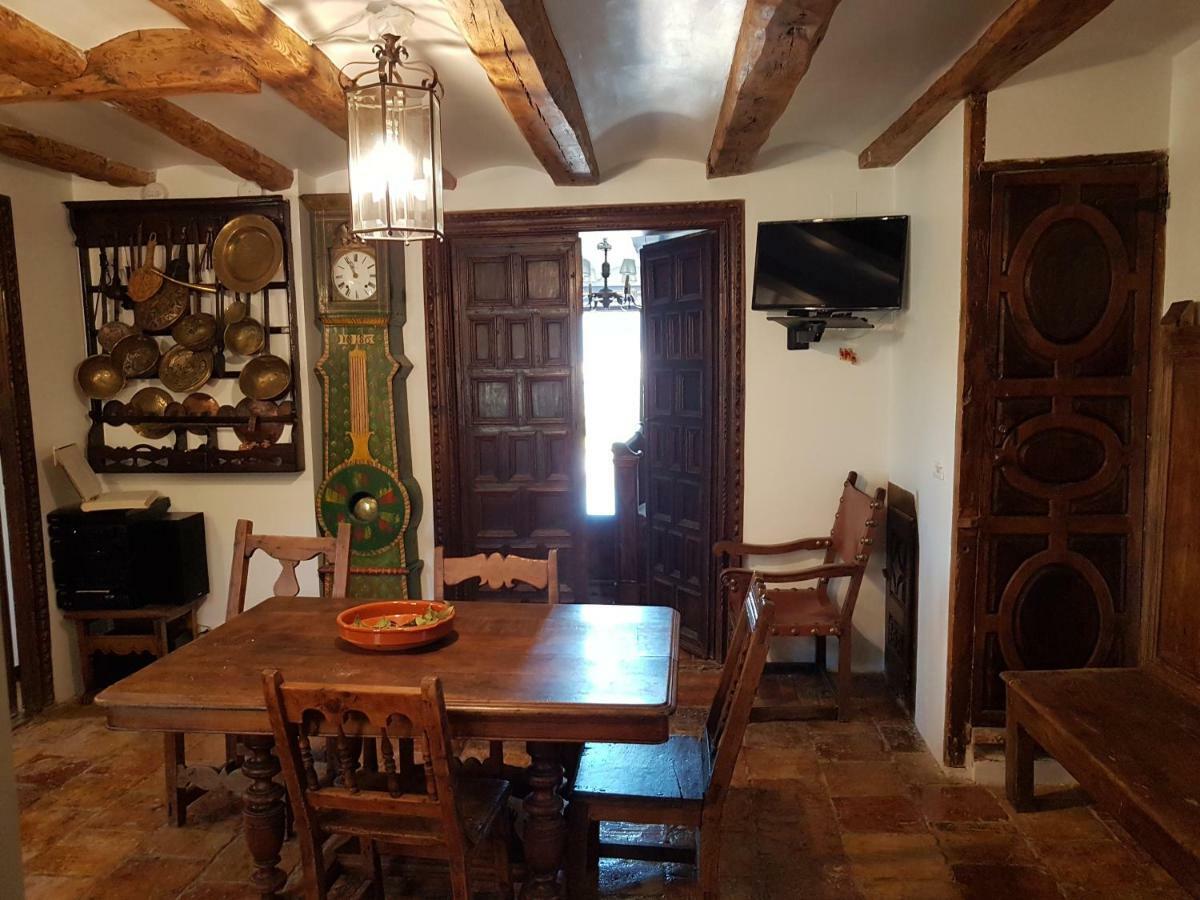 Casa-Abadia De Banaguasアパートメント エクステリア 写真